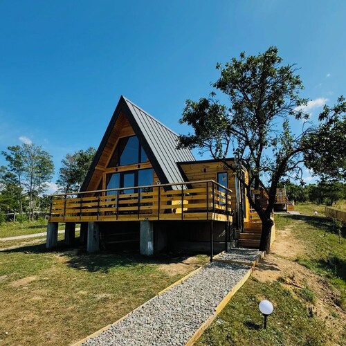 Chiang Mai A-Frame Cabin with private Hot Tub jacuzzi