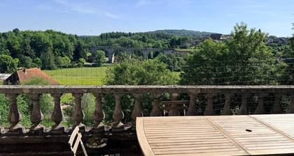 Franche-Comté- Vosges du sud - Chateau 15 people, 7 rooms, 1 DSB, 1SDD