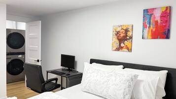 1 bedroom, desk, iron/ironing board, free WiFi