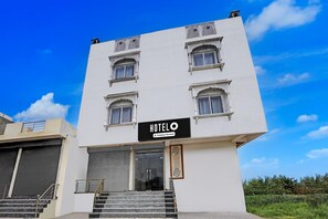 Exterior - Super Hotel O Mehta College (Jaipur)