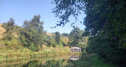 Utterly Secluded Retreat in Nature Lake Views Hot Tub Private Setting Exmoor 7m