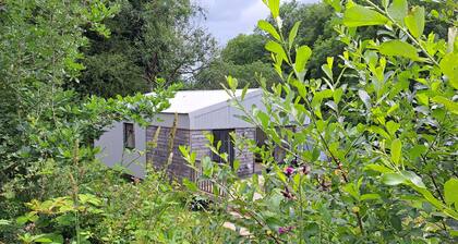 Utterly Secluded Retreat in Nature Lake Views Hot Tub Private Setting Exmoor 7m