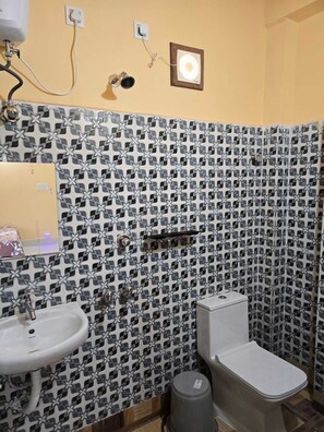 Bathroom - Rajmata Guest House (Bamanpukur)