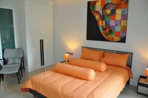 Room - Quiet condo with pool vibe (Tambon Patong)