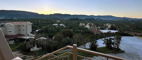 Apartment, 2 Bedrooms, Balcony, Garden View | Property grounds