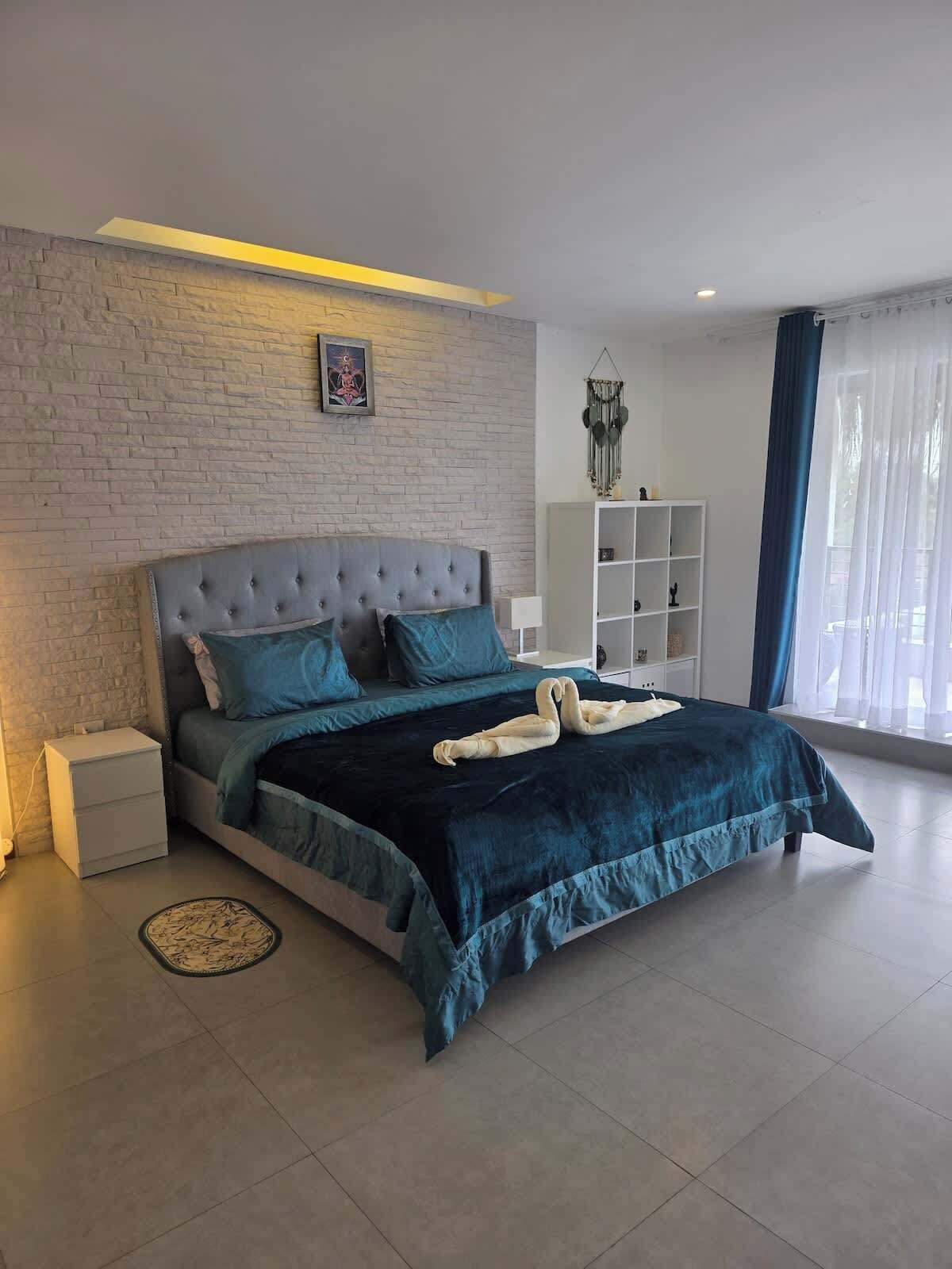 2 bedrooms, WiFi, bed sheets