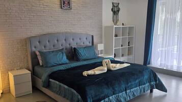 2 bedrooms, WiFi, bed sheets