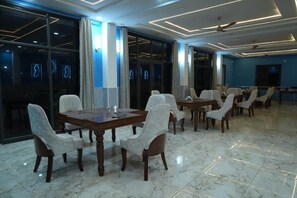 Dining - Hotel Griffin (Kiratpur Sahib)