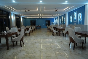 Dining - Hotel Griffin (Anandpur Sahib)