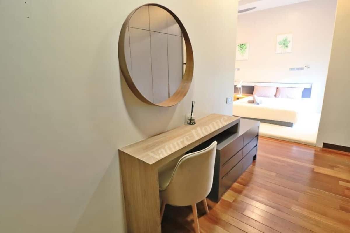 Vila, vista para o jardim