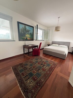 Room - Vrbo Property (Forte dei Marmi)