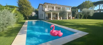 Exclusive floor in the Villa- XL Terrace - Pool - 400m from the sea