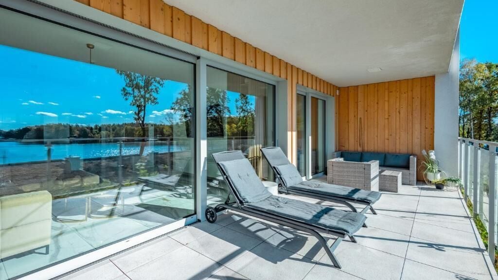 Superior-Suite, Balkon, Seeblick | Terrasse/Patio