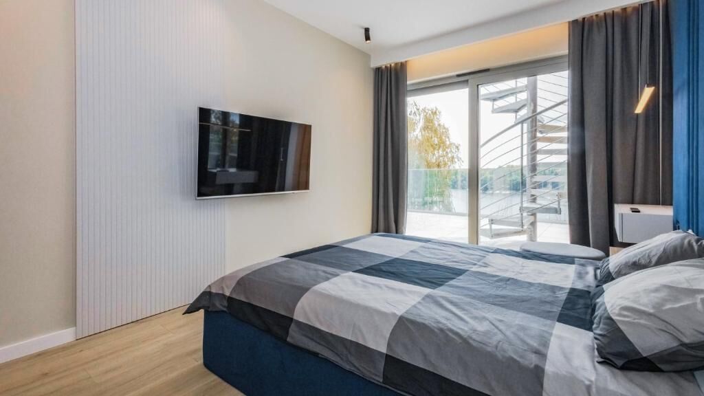 Suíte superior, 1 quarto, ar-condicionado, vista para o lago