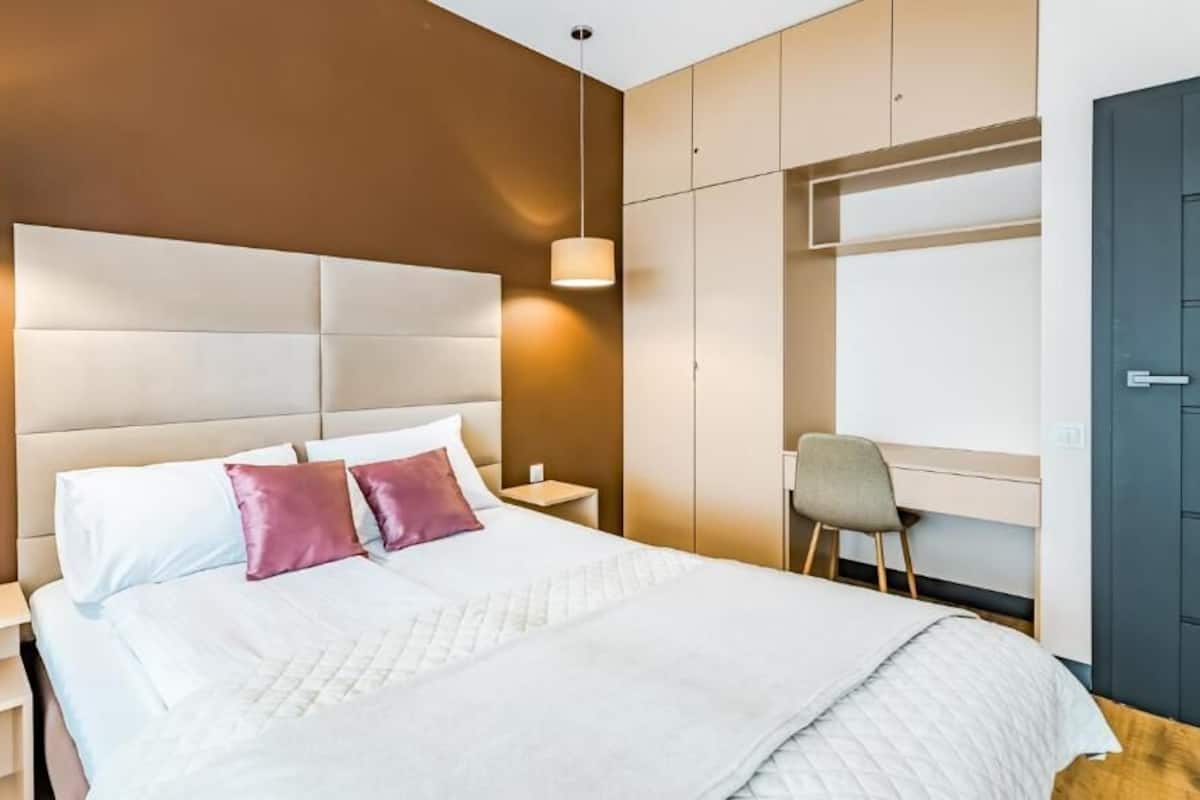 华丽公寓, 2 间卧室, 空调, 湖景