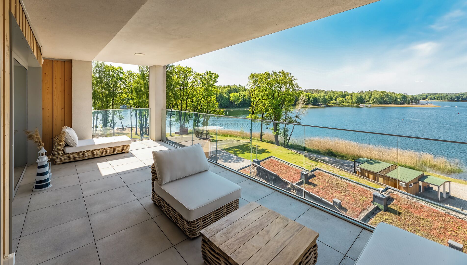 Apartamento superluxo, vista para o lago | Terraço/pátio