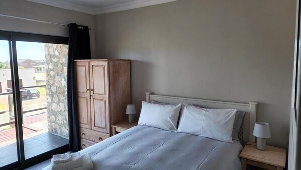 Room - Stonehouse on Main (Struisbaai)