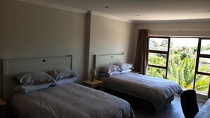 Familien-Doppel- oder -Zweibettzimmer, 2 Doppelbetten, Nichtraucher