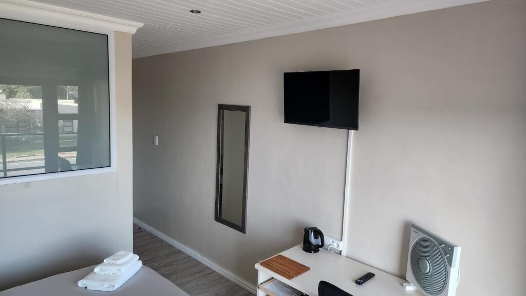 Standard-Doppelzimmer, Nichtraucher, Balkon | Zimmersafe, laptopgeeigneter Arbeitsplatz, Verdunkelungsvorhänge