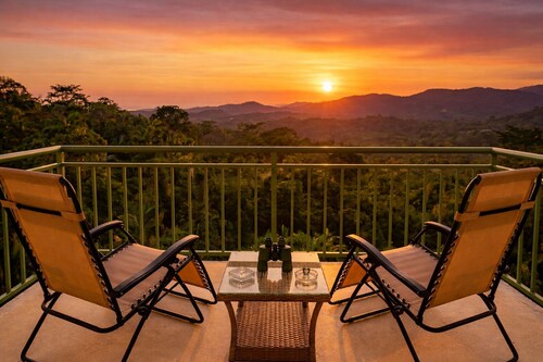 Sukoon: Palolem - South Goa - Valley-View 1BHK with Pool & Panoramic Sunroom