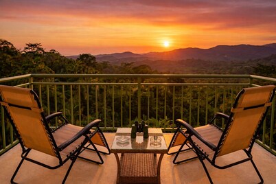 Sukoon: Palolem - South Goa - Valley-View 1BHK with Pool & Panoramic Sunroom