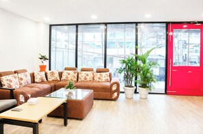 Sala de estar en el lobby