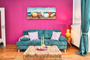 TV - Vacation apartment "Bunte Brise" close to the beach in Büsum (Büsum)