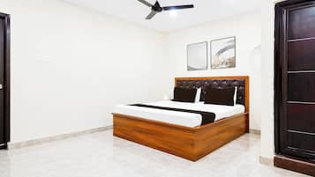 Deluxe Double Room, Air conditioning | View from room