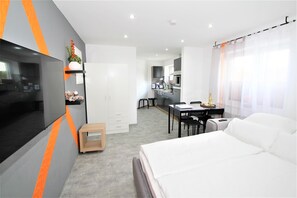 1 Schlafzimmer, Bügeleisen/Bügelbrett, Reisekinderbett, kostenloses WLAN