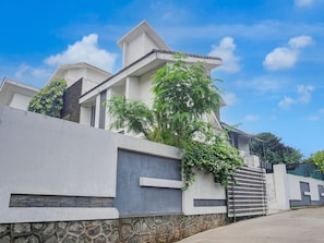 House | Exterior - Deluxe Om Villa (Mawal)
