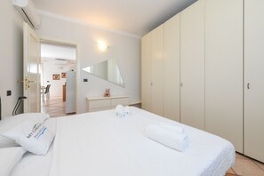 2 bedrooms, iron/ironing board, free WiFi, bed sheets - MGH - Garda Sunview Terrace Padenghe (Padenghe sul Garda)