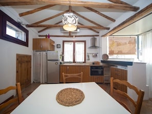 Dining - Stunning duplex in Granada, Albaicín view - 4 guests (Granada)