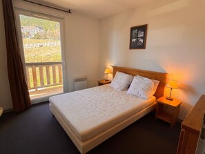 2 bedrooms - Convenient apartment, slope view - 6 guests (Les Angles)