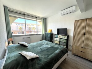 2 bedrooms - Apartment with AC and parking - ? guests (Sète)