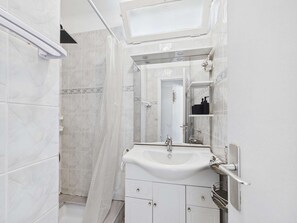 Bathroom - Air-conditioned apartment near beach - 4 guests (Le Grau d'Agde)