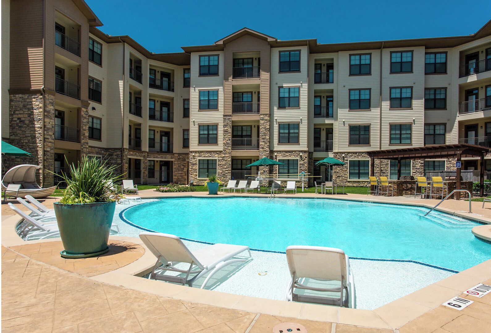 Seasonal outdoor pool