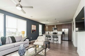 Apartamento (2 Bedrooms) | Área de estar