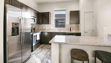 Apartment (2 Bedrooms) | Private kitchen