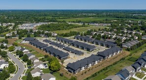 Exterior - Landing Apartments near Gateway Crossing (McCordsville)