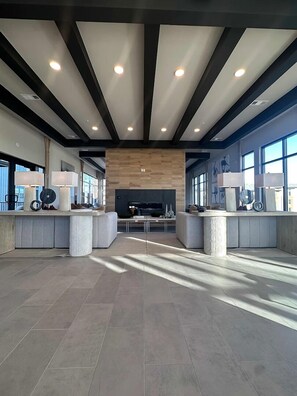 Exterior - Landing Modern 2bd, Gym, Clubhouse (Broomfield)