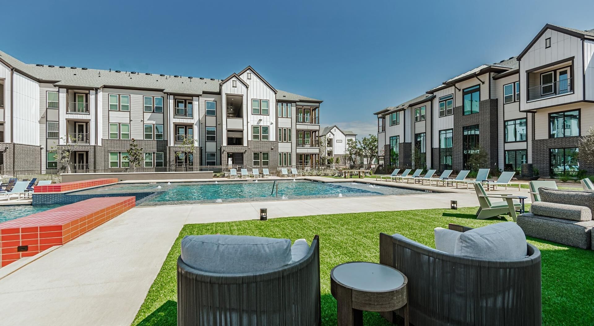 Apartment (2 Bedrooms) | Kolam renang