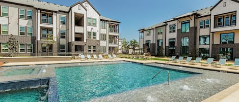 Apartment (2 Bedrooms) | Pool | Seasonal outdoor pool