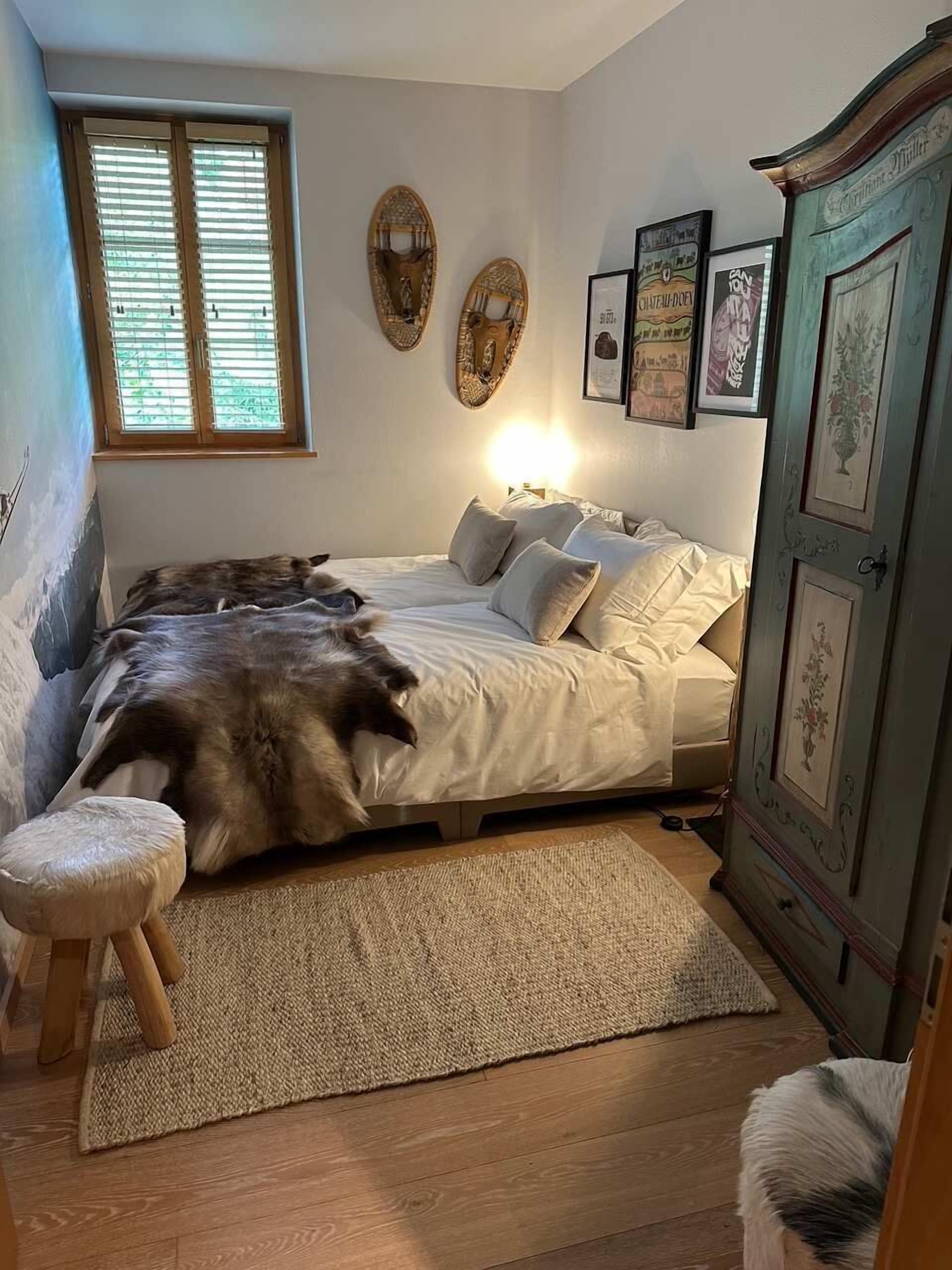 3 bedrooms, WiFi, bed sheets