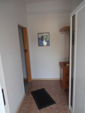 Interior - Ground floor: Beautiful apartment with separate entrance, 38m², terrace. (Vodice)