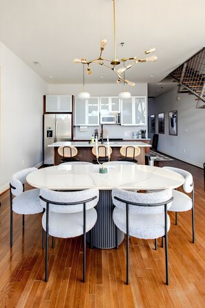 Dining - Gorgeous NuLu Retreat | Gated Parking | Two Patios (Louisville)