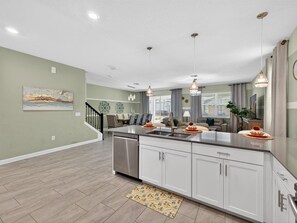 Interior - 17 Guest Storey Lake Disney Pool Mansion - Themed LED games room and more! (Kissimmee)