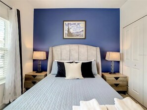 Room - Spacious 5 Bdrm 4 Bath Storey Lake Resort Townhome. 4216 (Kissimmee)