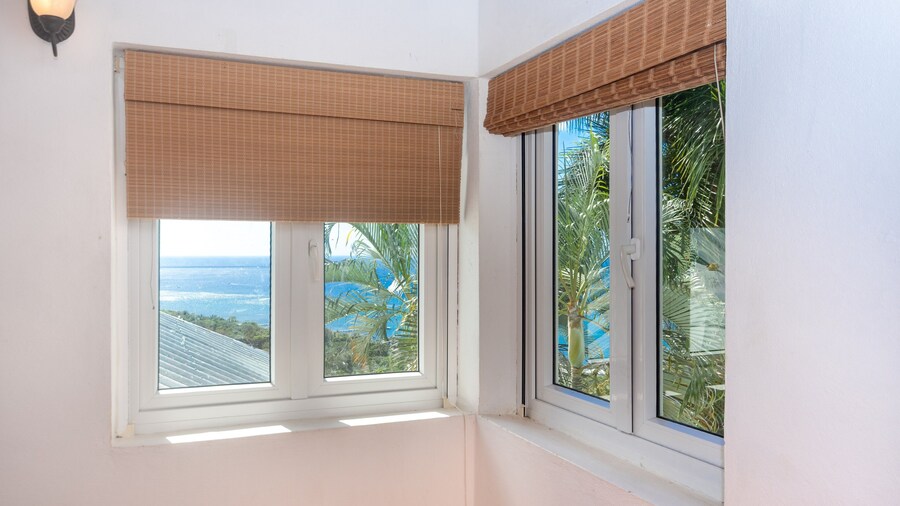 Top Ridge Views 2 Bedroom Home