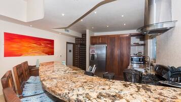 Condo, 3 Bedrooms | Private kitchen | Fridge, coffee/tea maker, toaster