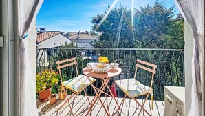 Outdoor dining - Les Roses by Interhome (Canet-Plage)